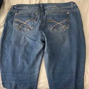 Wallflower jeans
